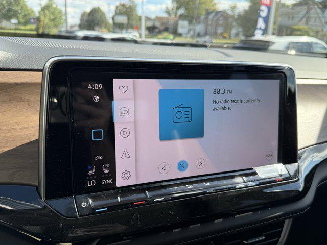 Photo of 2026 Deep Black Pearl Volkswagen Atlas