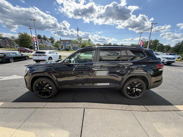 Photo of 2026 Deep Black Pearl Volkswagen Atlas