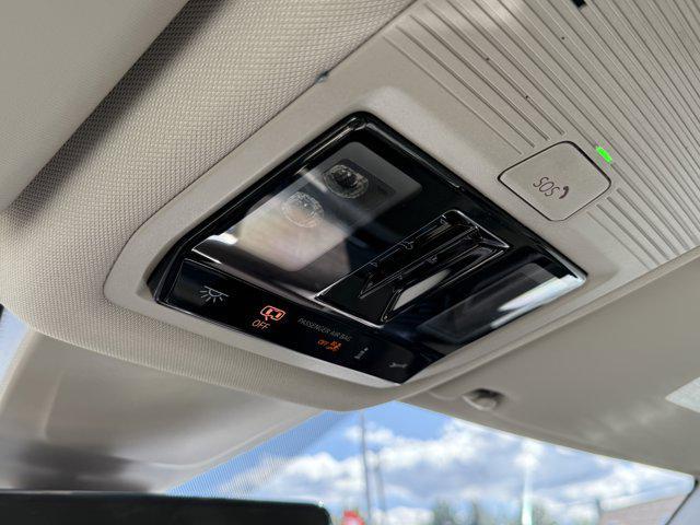 Photo of 2026 Deep Black Pearl Volkswagen Atlas