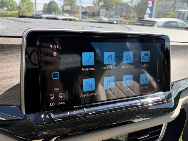 Photo of 2026 Deep Black Pearl Volkswagen Atlas