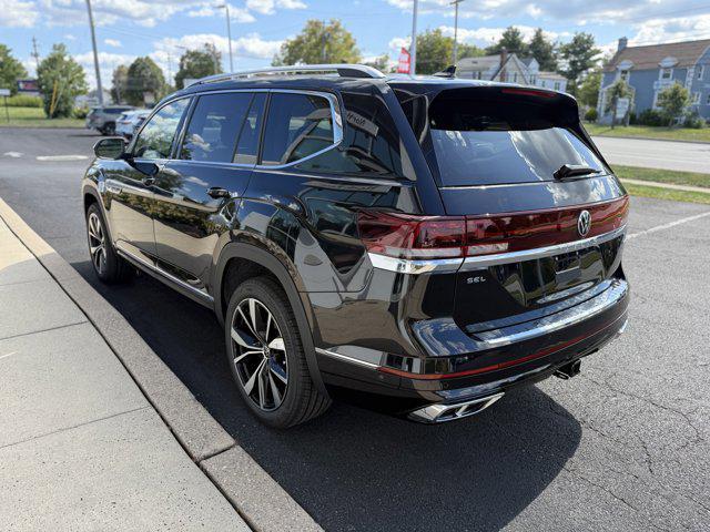 Photo of 2026 Deep Black Pearl Volkswagen Atlas