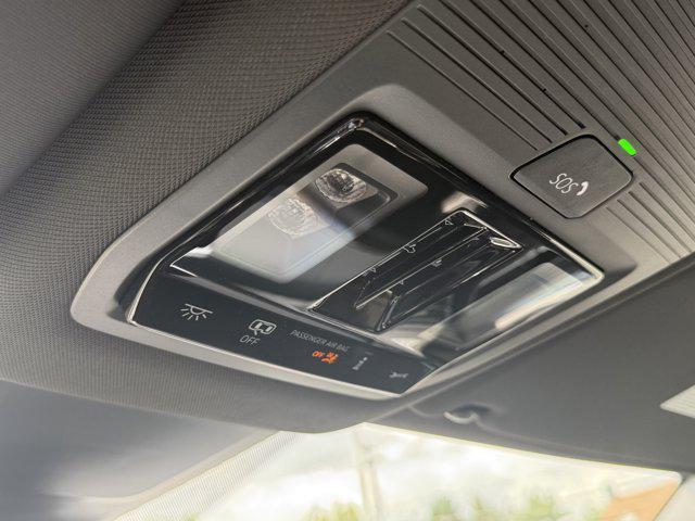 Photo of 2025 Deep Black Pearl Volkswagen Atlas Cross Sport