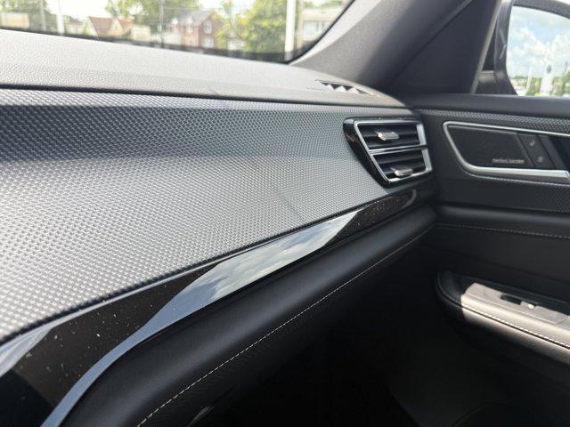Photo of 2025 Deep Black Pearl Volkswagen Atlas Cross Sport