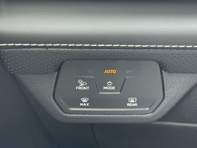 Photo of 2025 Deep Black Pearl Volkswagen Atlas Cross Sport