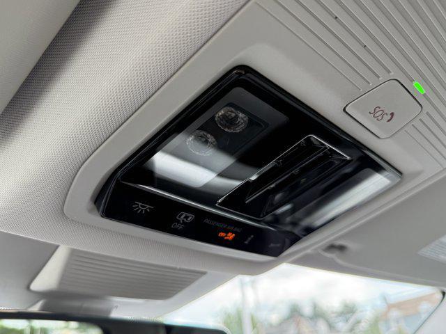 Photo of 2025 Platinum Gray Metallic Volkswagen Tiguan