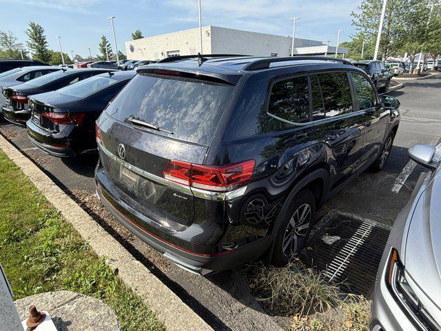Photo of 2023 Deep Black Pearl Volkswagen Atlas