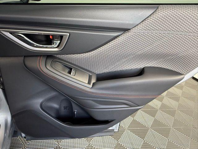 Photo of 2021 Ice Silver Metallic Subaru Forester