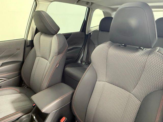 Photo of 2021 Ice Silver Metallic Subaru Forester