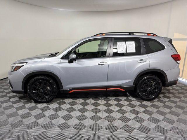 Photo of 2021 Ice Silver Metallic Subaru Forester
