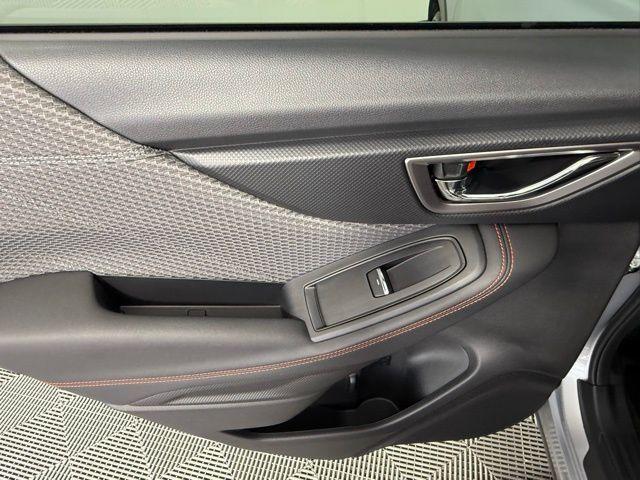 Photo of 2021 Ice Silver Metallic Subaru Forester