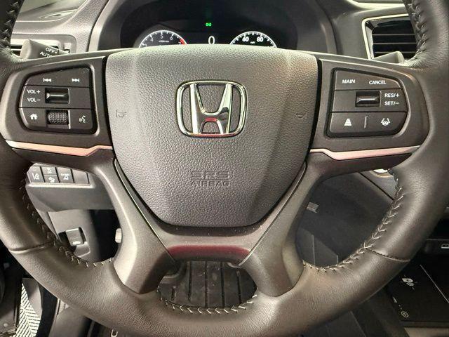 Photo of 2025 Crystal Black Honda Ridgeline