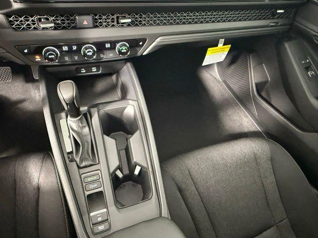 Photo of 2025 Solar Silver Metallic Honda Accord