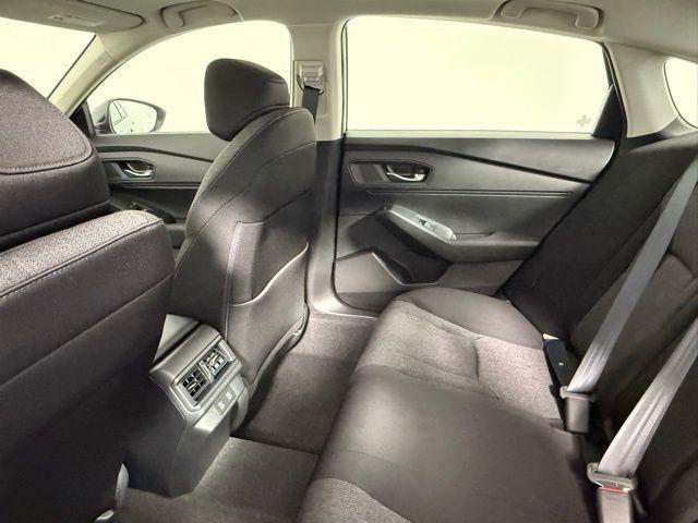 Photo of 2025 Solar Silver Metallic Honda Accord