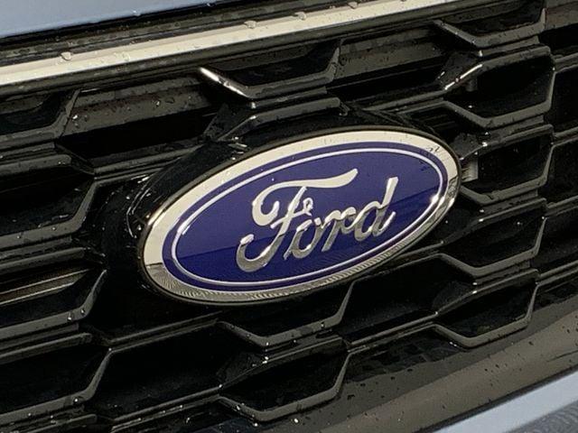 Photo of 2025 Vapor Blue Ford Escape