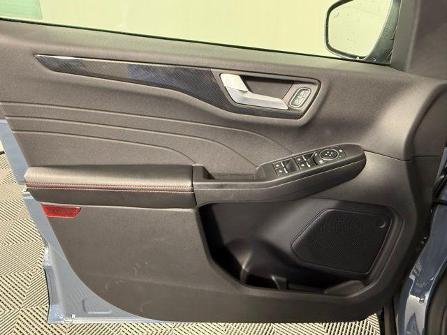 Photo of 2025 Vapor Blue Ford Escape