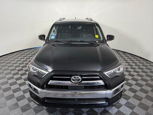 Photo of 2022 Midnight Black Metallic Toyota 4Runner