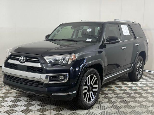 Photo of 2022 Midnight Black Metallic Toyota 4Runner