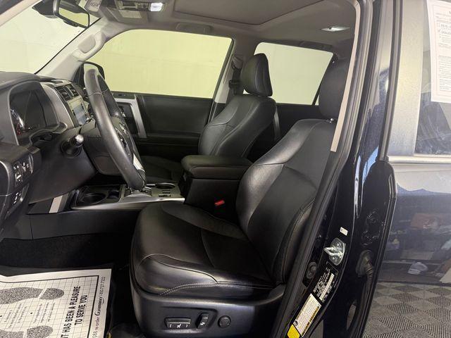 Photo of 2022 Midnight Black Metallic Toyota 4Runner