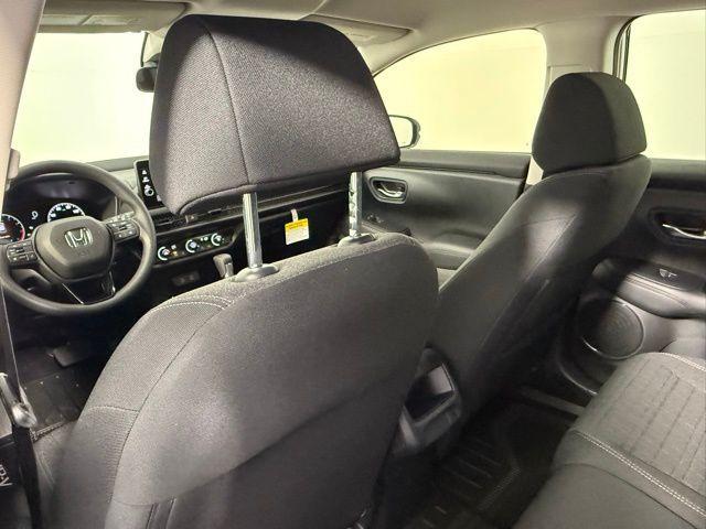 Photo of 2026 Platinum White Pearl Honda HR-V