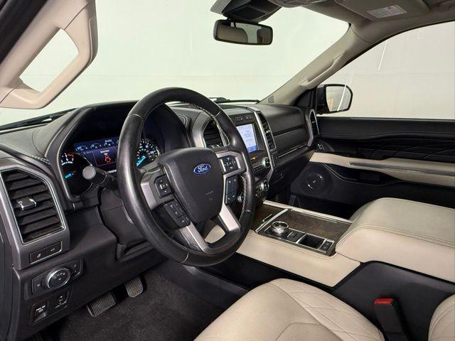Photo of 2020 White Ford Expedition