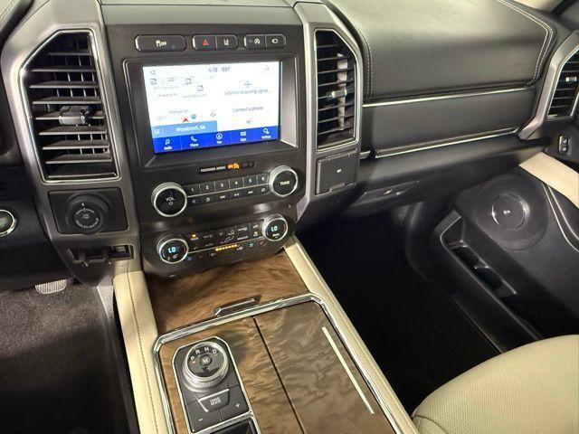 Photo of 2020 White Ford Expedition