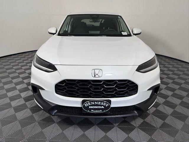 Photo of 2026 Platinum White Pearl Honda HR-V