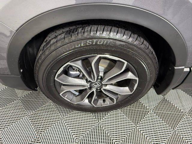 Photo of 2021 Crystal Black Pearl Honda CR-V