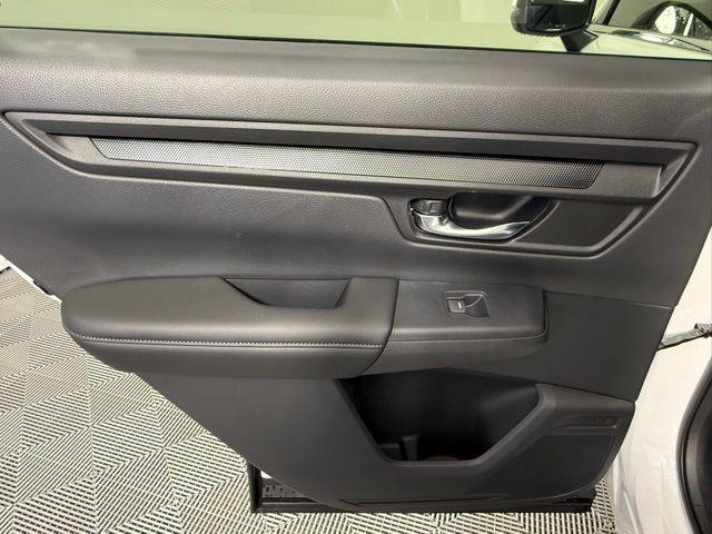 Photo of 2026 Platinum White Pearl Honda CR-V