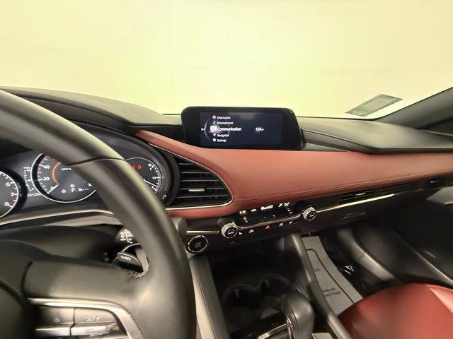 Photo of 2021 Polymetal Gray Metallic Mazda Mazda3