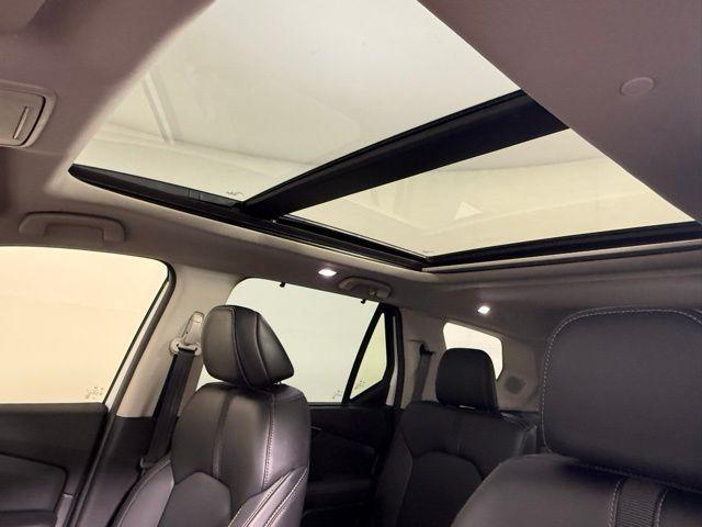 Photo of 2024 Platinum White Honda Pilot