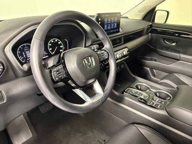 Photo of 2024 Platinum White Honda Pilot