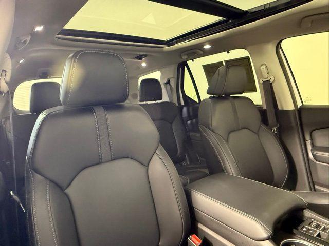 Photo of 2024 Platinum White Honda Pilot