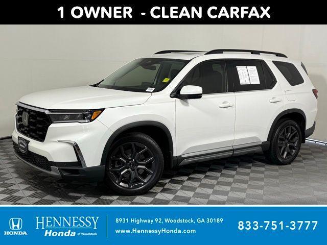 Photo of 2024 Platinum White Honda Pilot