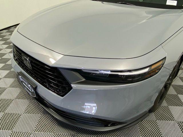 Photo of 2025 Urban Gray Pearl Honda Accord
