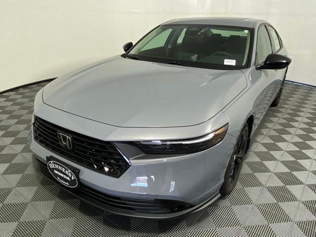 Photo of 2025 Urban Gray Pearl Honda Accord