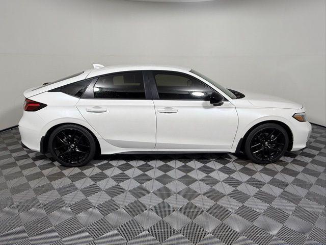 Photo of 2025 White Honda Civic
