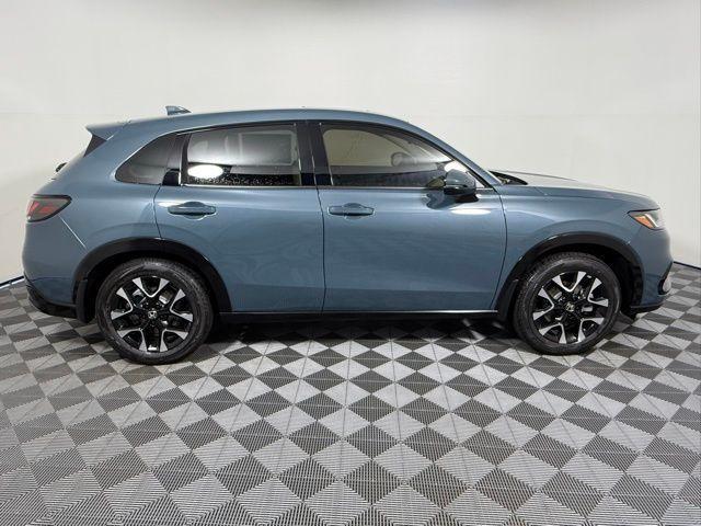 Photo of 2026 Pearl Honda HR-V