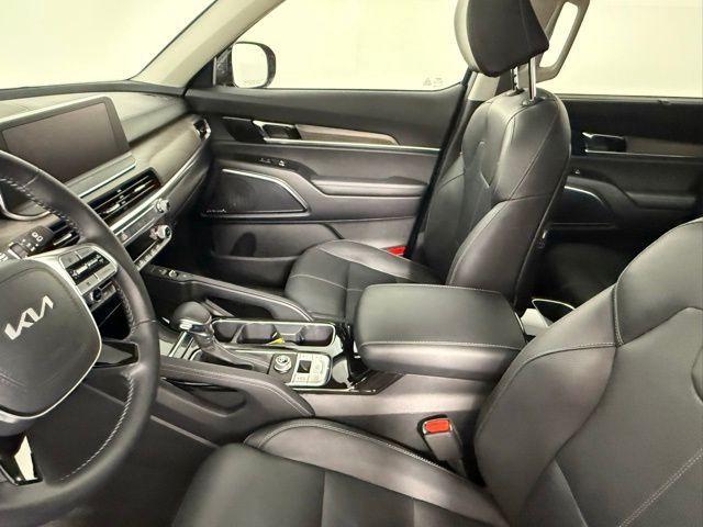 Photo of 2022 Gravity Gray Kia Telluride