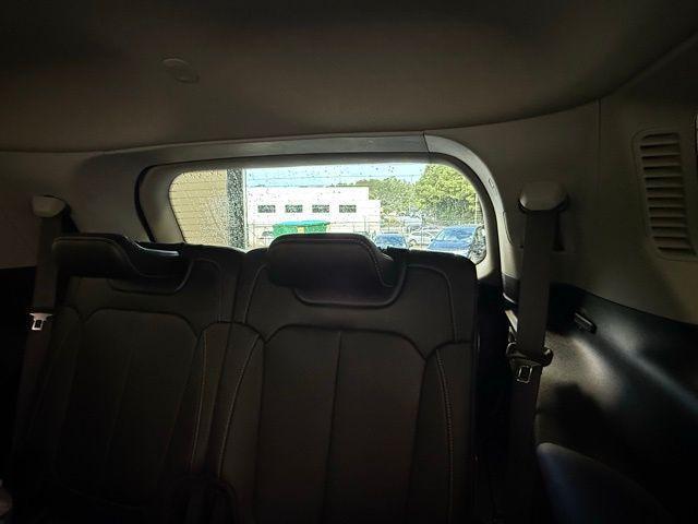 Photo of 2021 Bright White Clearcoat Jeep Grand Cherokee L
