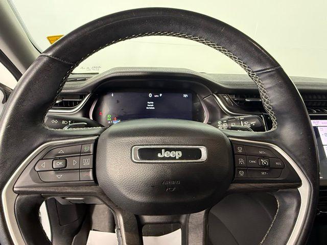Photo of 2021 Bright White Clearcoat Jeep Grand Cherokee L