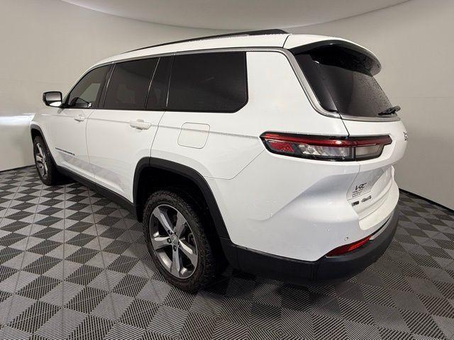 Photo of 2021 Bright White Clearcoat Jeep Grand Cherokee L