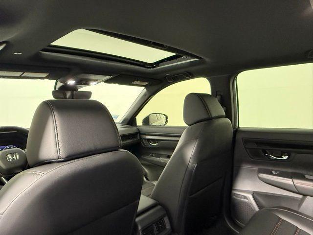 Photo of 2026 Silver Honda CR-V Hybrid