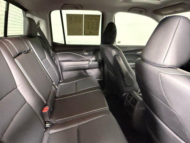 Photo of 2022 Crystal Black Pearl Honda Ridgeline