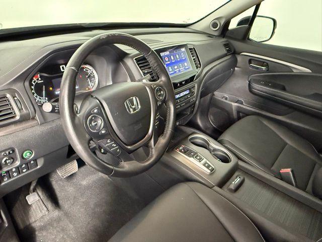 Photo of 2022 Crystal Black Pearl Honda Ridgeline