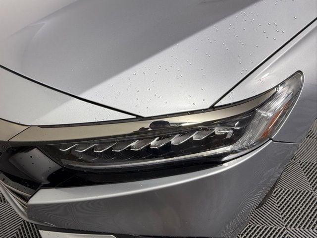 Photo of 2021 Lunar Silver Metallic Honda Accord