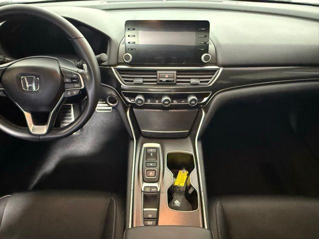 Photo of 2021 Lunar Silver Metallic Honda Accord