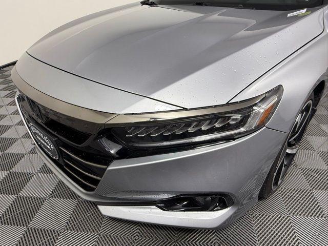Photo of 2021 Lunar Silver Metallic Honda Accord