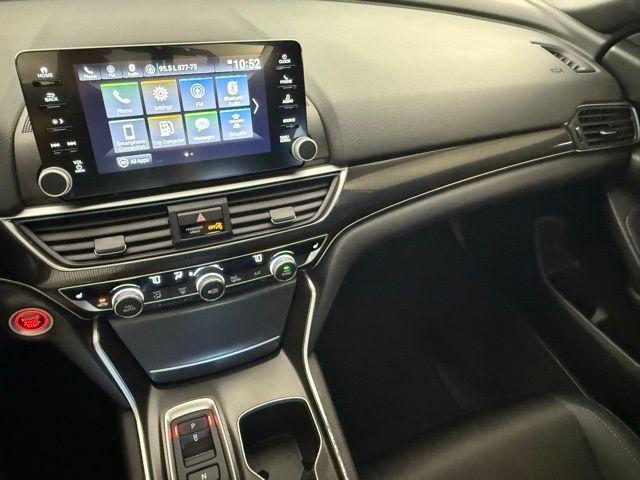 Photo of 2021 Lunar Silver Metallic Honda Accord