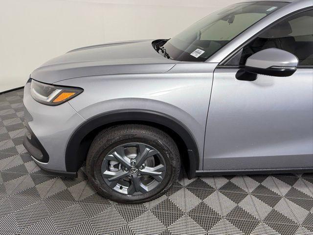 Photo of 2026 Solar Silver Metallic Honda HR-V