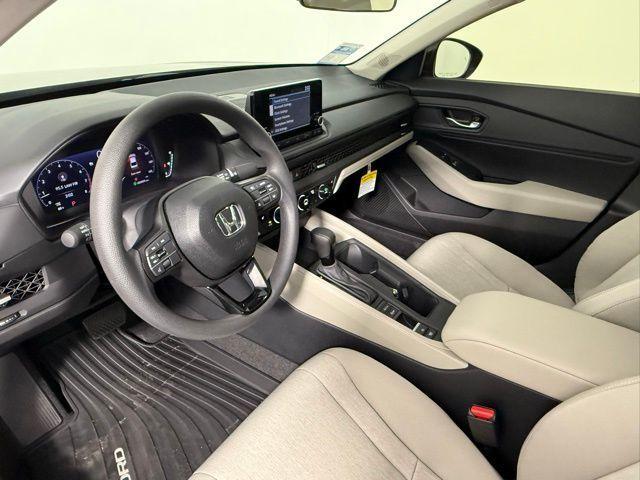 Photo of 2025 Meteorite Gray Metallic Honda Accord